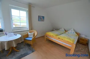 Haus Junior - Image 1