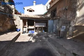 La Muralla Del Castillo - Image 2