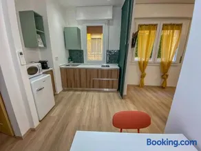 Il Giardino dei Portici - Piano Terra in Centro Storico - Central Ground Floor Stay - Free Public Parking - Air Conditioning - WiFi - Image 2