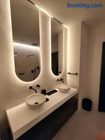 Castelar Urban Suites - Image 2