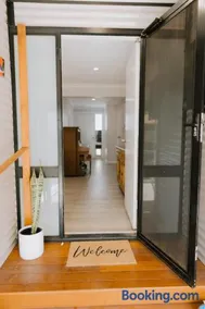 Ideal for workers, families, and group bookings - Image 2