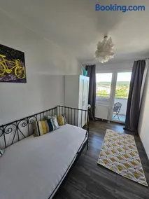 Deluxapartment - Image 3