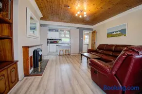 Shoreline Cottage - Image 4