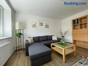 AM Fleurystr, komfortabel, ZENTRAL in Amberg mit Parkplatz! - Image 1