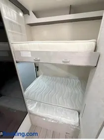 Autocaravana cerca de Barcelona - Image 4