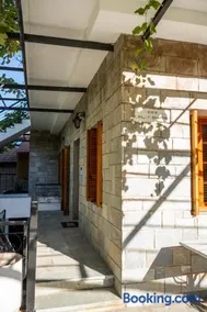 Sofia's Place - Image 5