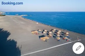 On the beach - Image 1