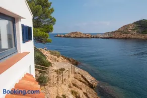 3 bedroom in first sea line in Sa Tuna Begur H02 - Image 5