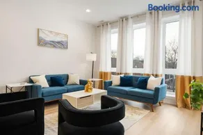 Modern 3BR Stay Near DT CHI - Image 3