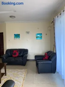 Ocean Blue Retreat-3 minute walk to Nyali Center and 3 minute walk to the Beach - Image 3