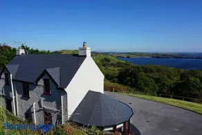 Lighthouse Cottage - Image 1