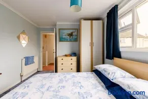 Bed & Breakfast Only - not 24 hour lodging - Truro, Cornwall - free parking - Image 3