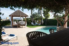 Can Calyssa Luxury Villa Near City Center - Image 3