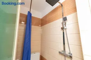PREMIER GUEST HOUSE - Image 5