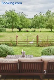 Apple Tree Cottage - Image 3