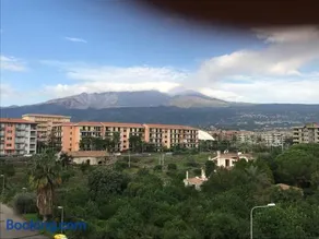 Gess Etna Home - Image 2