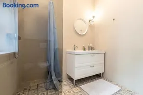 In the heart of the Old Town VIP Apartment - Image 5
