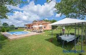 Two-Bedroom Holiday Home In Tinjan - Image 4