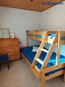 Gula Stugan Rönnäs Skogsväg - Image 2