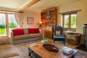 Yew Tree Cottage - Image 2