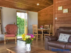 Chestnut Lodge - Image 3