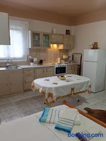 Poseidon house - Image 1