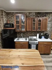 Modern 1BR Apartment in GREAT Location Unit 203 - Image 3