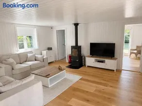 Hornbæk - 5 BR - Beach 650m - Forest 200m - Private Spa & Garden - Image 3