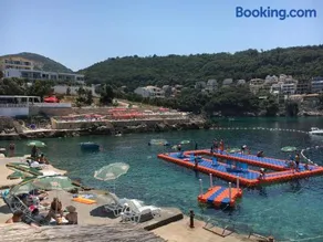 Axenia Hotel - Image 4