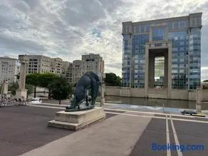 Appartement moderne 43 m2 au cœur de Montpellier, Tramway au pied de l'immeuble, Parking public, Idéal pour 1 à 3 personnes - Image 2