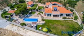ISOLATED Five Star Luxury Villa With Private Pool - Image 1