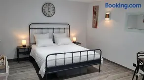 Chez fina - Image 1