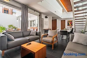 VLVilla - Villa de lujo en Valencia con piscina privada y sala de cine - Image 2