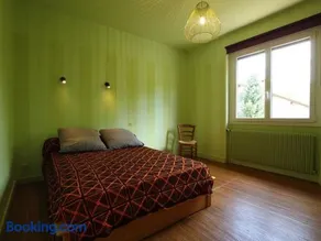 Gîte rénové avec terrasse près de Retournac - Image 3