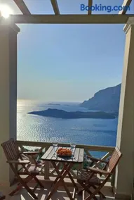 Climbers' Nest 'with sea and rock views and private pool' - Image 3