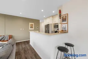 Spacious 2-bedroom apartment in Waterloo - Image 4