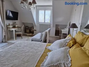 Ancenis Suite Rooms - Image 1