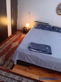 Apartment Friends - Image 2