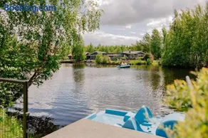 Ferienhaus Friese, direkt am See, mit hauseigenem Tretboot, hauseigener Sauna sowie Whirlpool, Kamin, eingezäuntes Grundstück, direkter nähe Kinderspieleparadies sowie Reit- und Ponyhof - Image 2