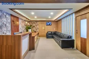 Itsy Hotels Emirates Suites - Near RMZ EcoWorld, Bellandur - Image 3