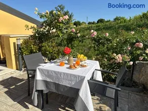 Agriturismo Corte Busola Private Jacuzzi with Breathtaking Views of Valpolicella - Image 2