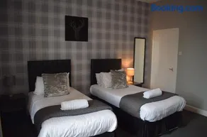 Kelpies Serviced Apartments McDonald- 2 Bedrooms - Image 2