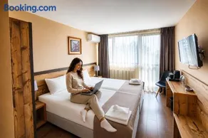 Hotel Panorama Velingrad - Image 3