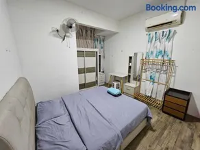 Sunny Point Hostel - Image 1