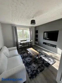 Seaside Apartment - Image 3