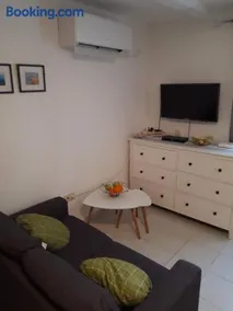 Holiday house Jasna in island center - Image 3