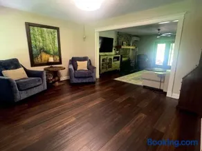 Maple Mountain Getaway - Image 3