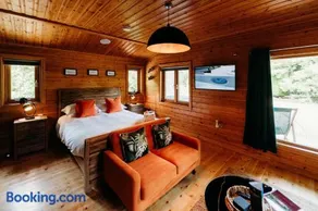 Enchanted Lodge Great Ayton with hot tub and onsite bistro - Image 2