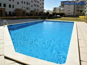 Precioso piso en Roses con piscina y parking AV-18 - Image 2