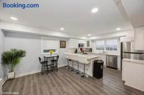 Charming Unit in Yonkers Close to NYC - Image 2